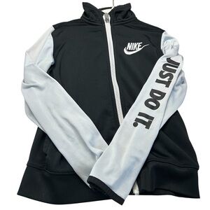 🍭Nike Kids Zip-up Just do it size 7